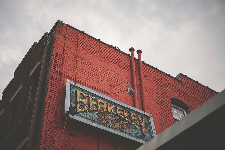 Berkeley signage mounted on red concrete building, architecture HD wallpaper