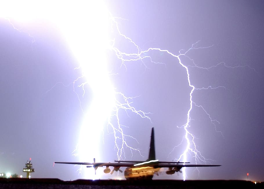 lightning, strike, night, storm, bolt, plane, taxiing, c-130 HD wallpaper