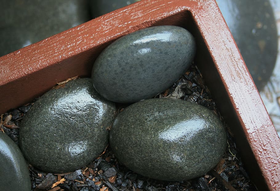 pebbles, smooth, large, grey, shiny, wet, box, brown, no people HD wallpaper