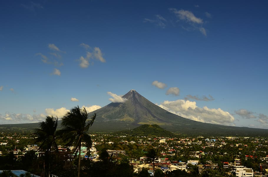 mountain over village at daytime, volcano, mayon, philippines, HD wallpaper
