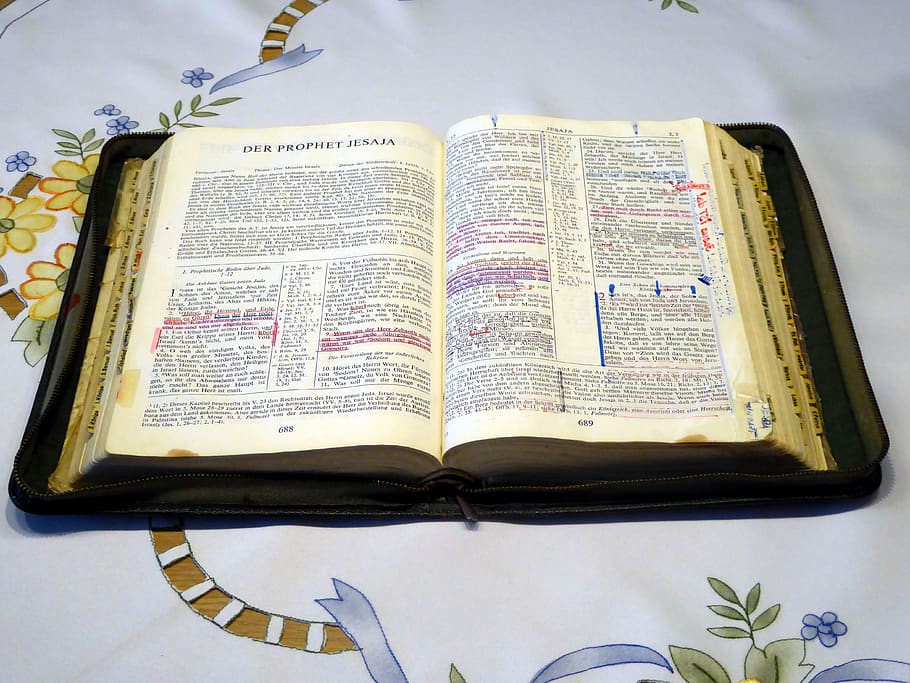 bible, old, tags, pages, word of god, notes, browse, study, HD wallpaper