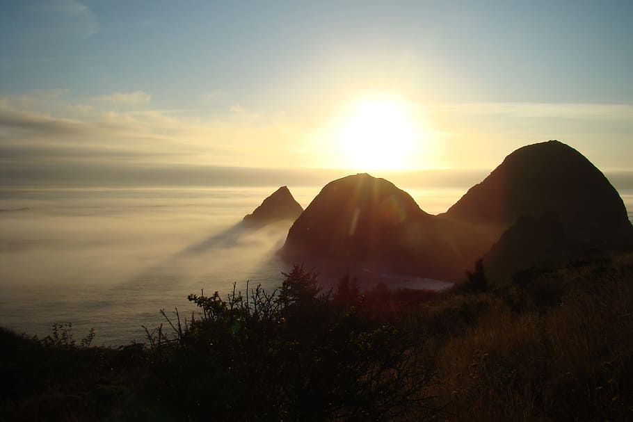 sunset, foggy, ocean, sky, tranquility, beauty in nature, tranquil scene HD wallpaper