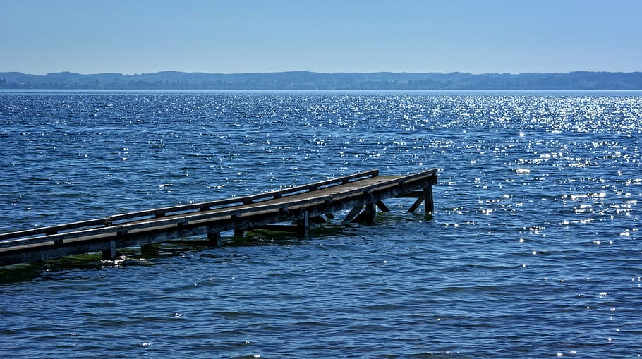 sunlight, mirroring, water, lake, boardwalk, pier, wide, distant HD wallpaper