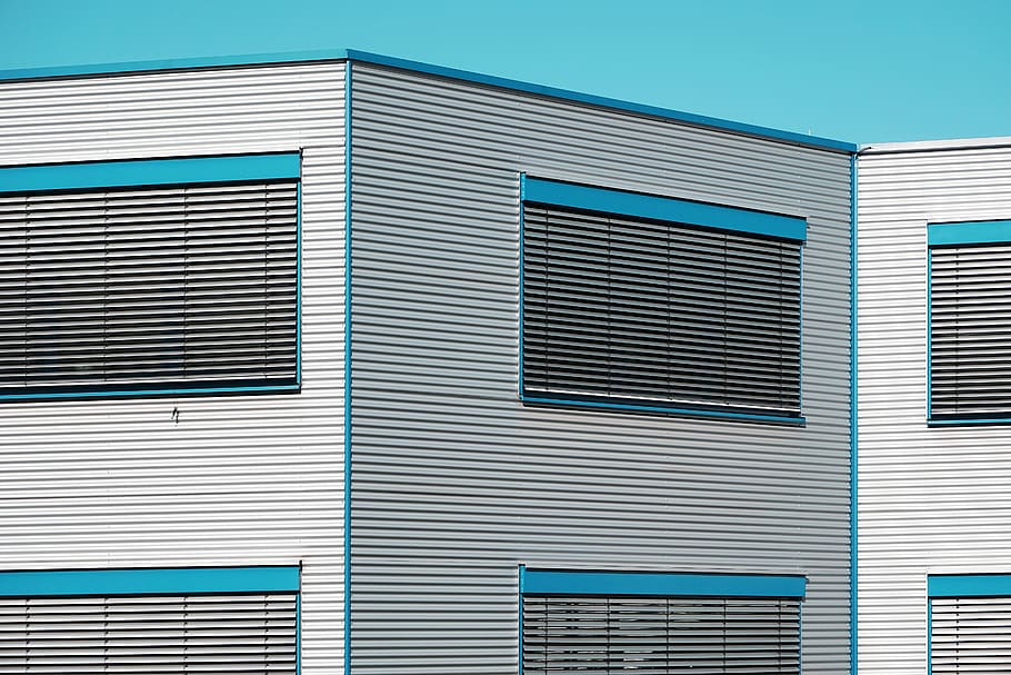 white and blue concrete building, building Exterior, built Structure HD wallpaper