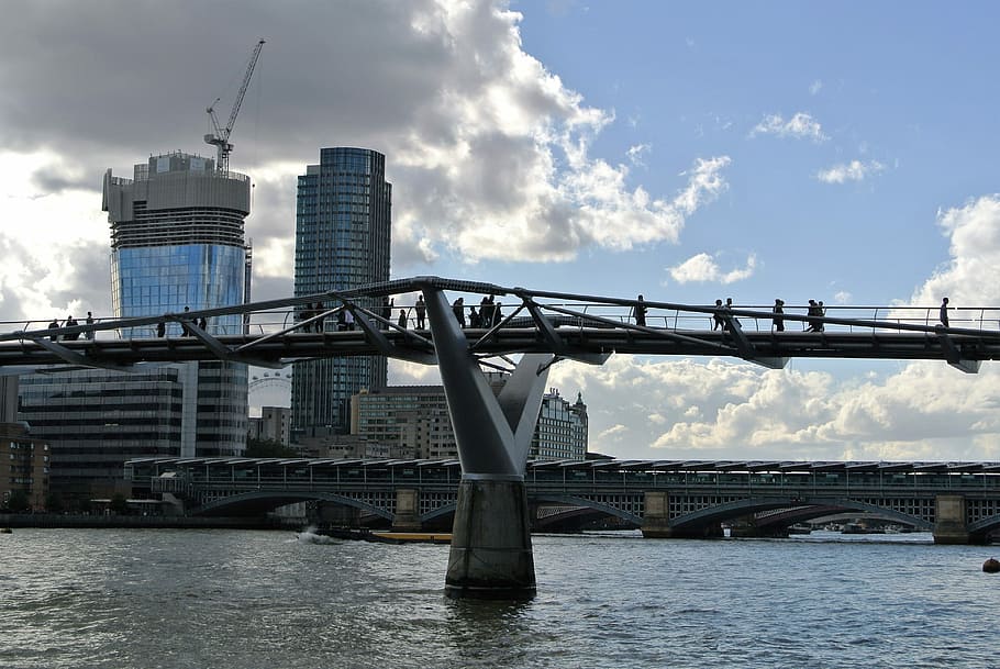 Bridge, People, Business, Work, Workers, london, uk, bridge - man made structure HD wallpaper