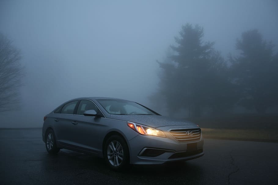silver Hyundai sedan on gray concrete road, gray Hyundai Sonata sedan HD wallpaper