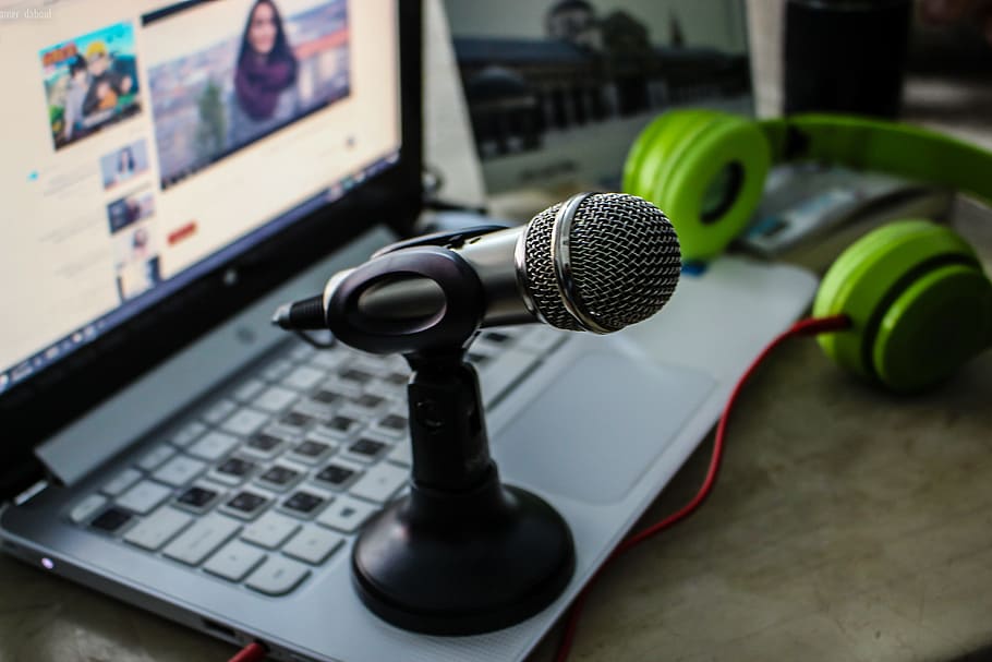 Green Headphones Near Laptop and Microphone, audio, blur, broadcasting HD wallpaper