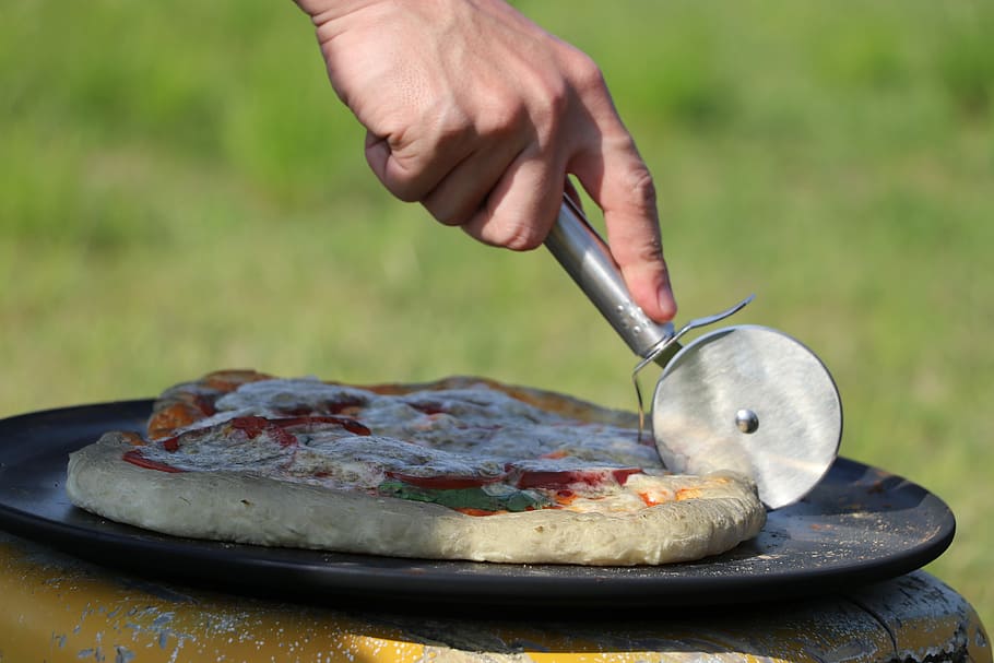 Pizza, Barbecue, Cut, human hand, human body part, one person HD wallpaper