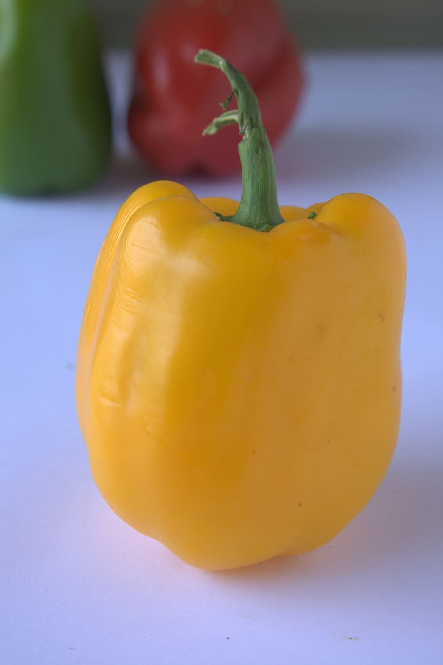 pepper, yellow, capsicum, bell pepper, vegetable, food, vegan HD wallpaper