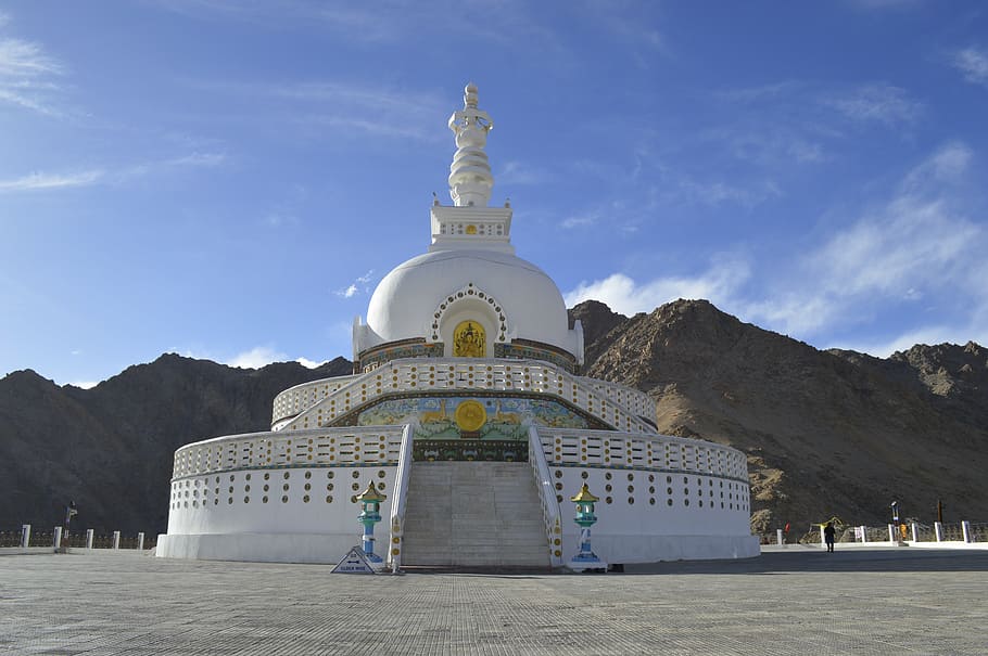 white temple near mountain, shanti stupa, leh, ladakh, buddha, HD wallpaper