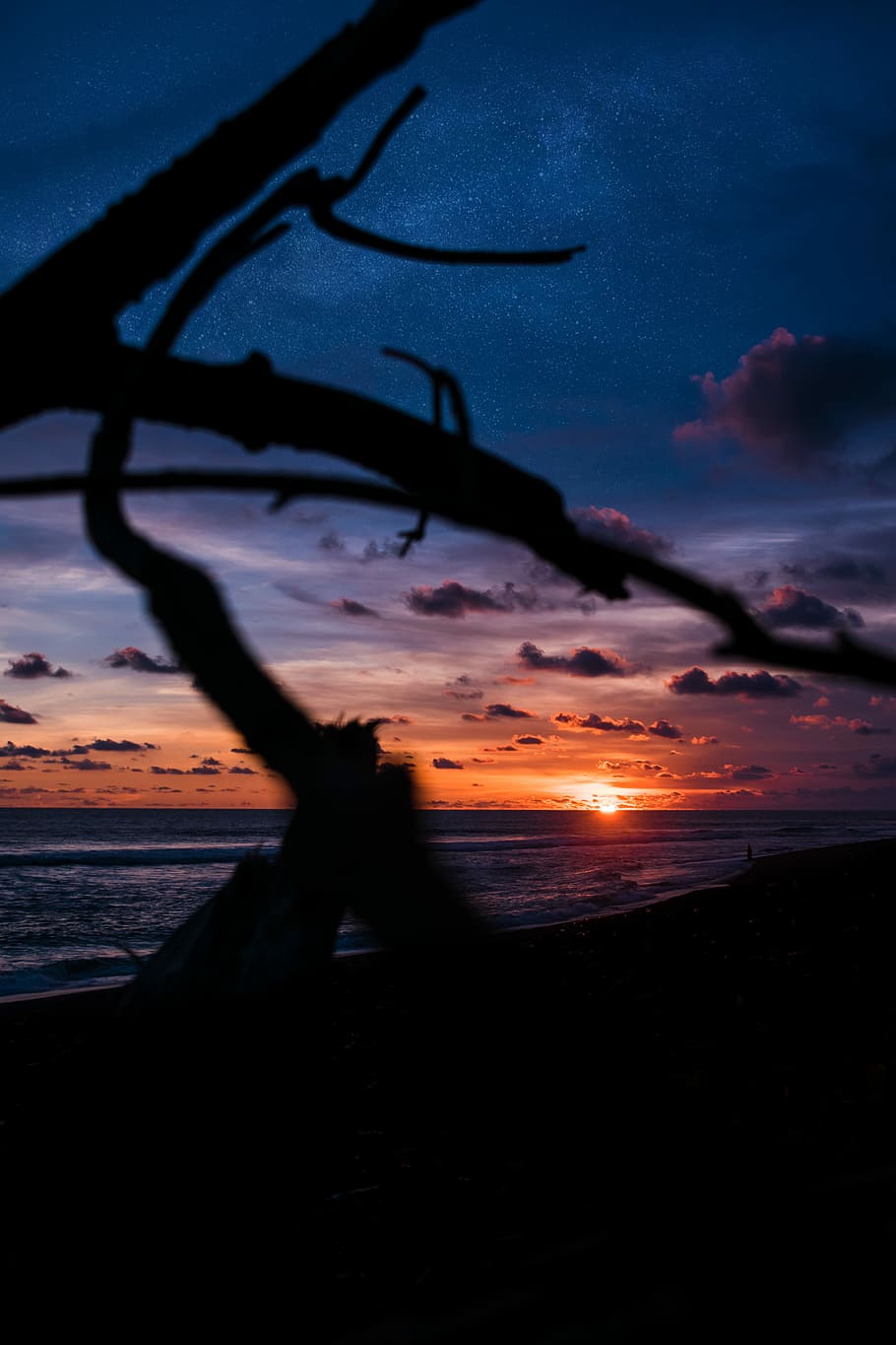 seashore under golden hour, sunset photography, beach, star, cloud HD wallpaper