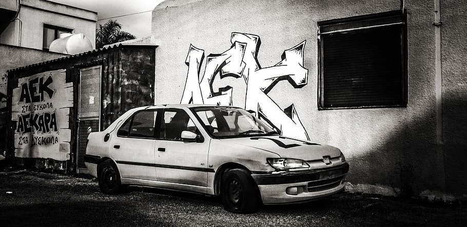 car, abandoned, old, rusty, wreck, graffiti, street, neighborhood HD wallpaper