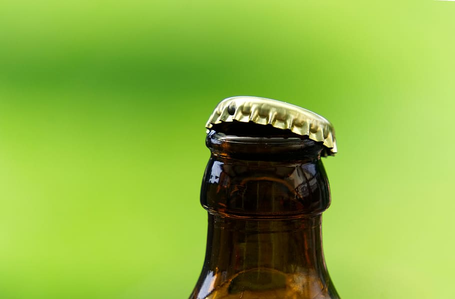 beer bottle, bottle caps, closure, glass bottle, drink, alcohol, HD wallpaper