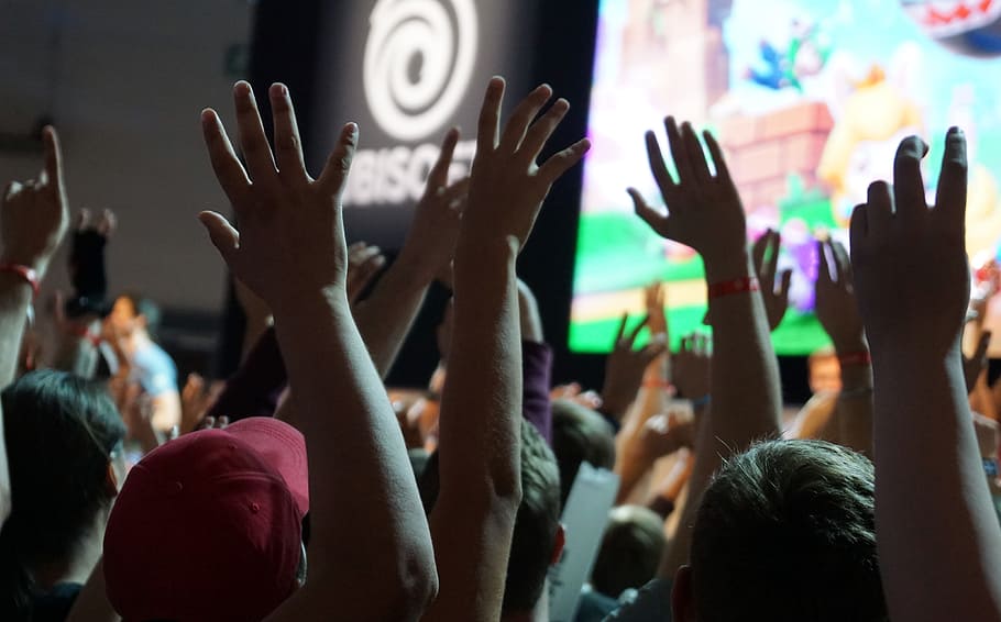 crowd raising their hands, gamescom, convention, cologne, human HD wallpaper