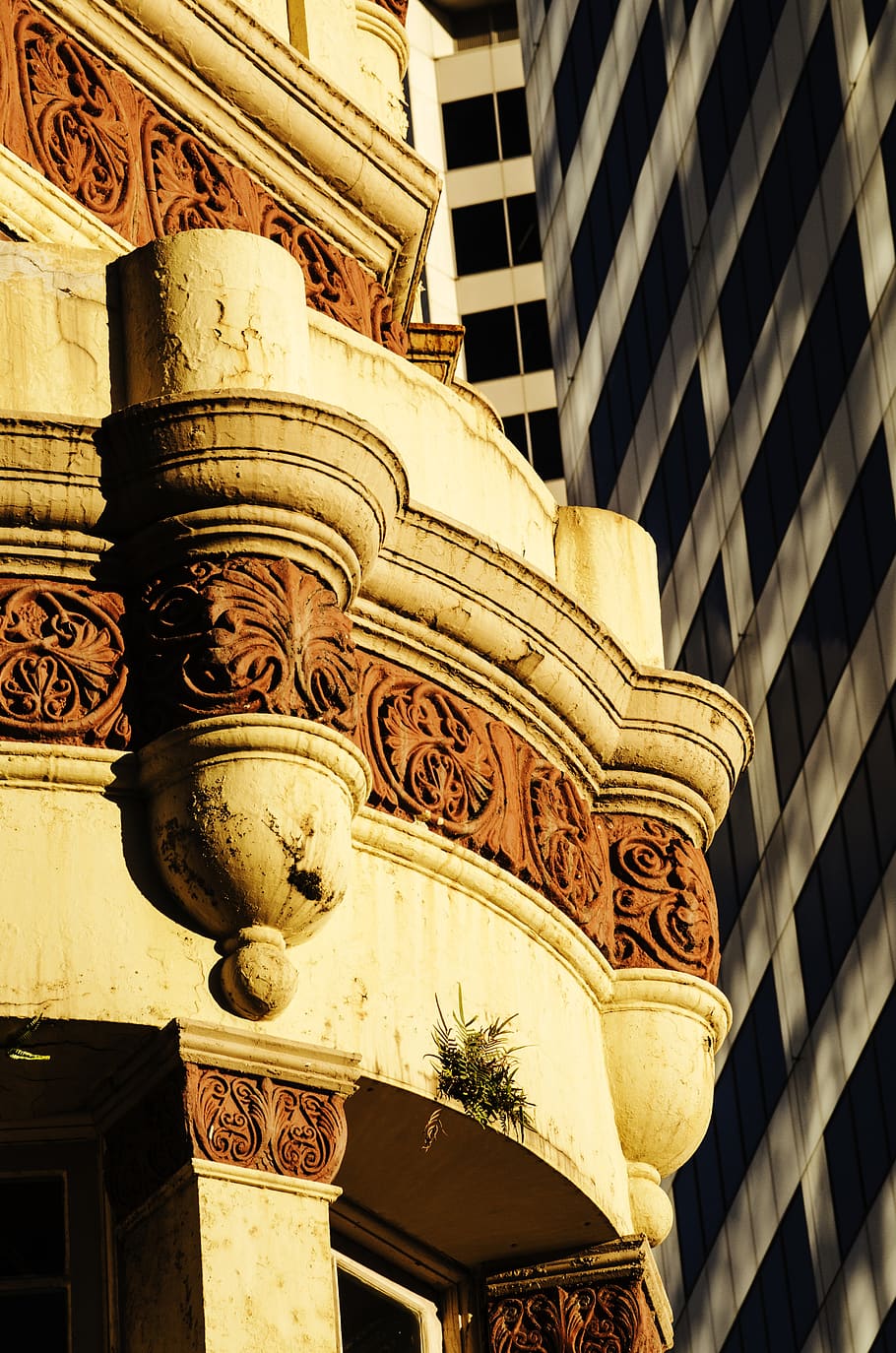 old building, architecture, built structure, low angle view HD wallpaper