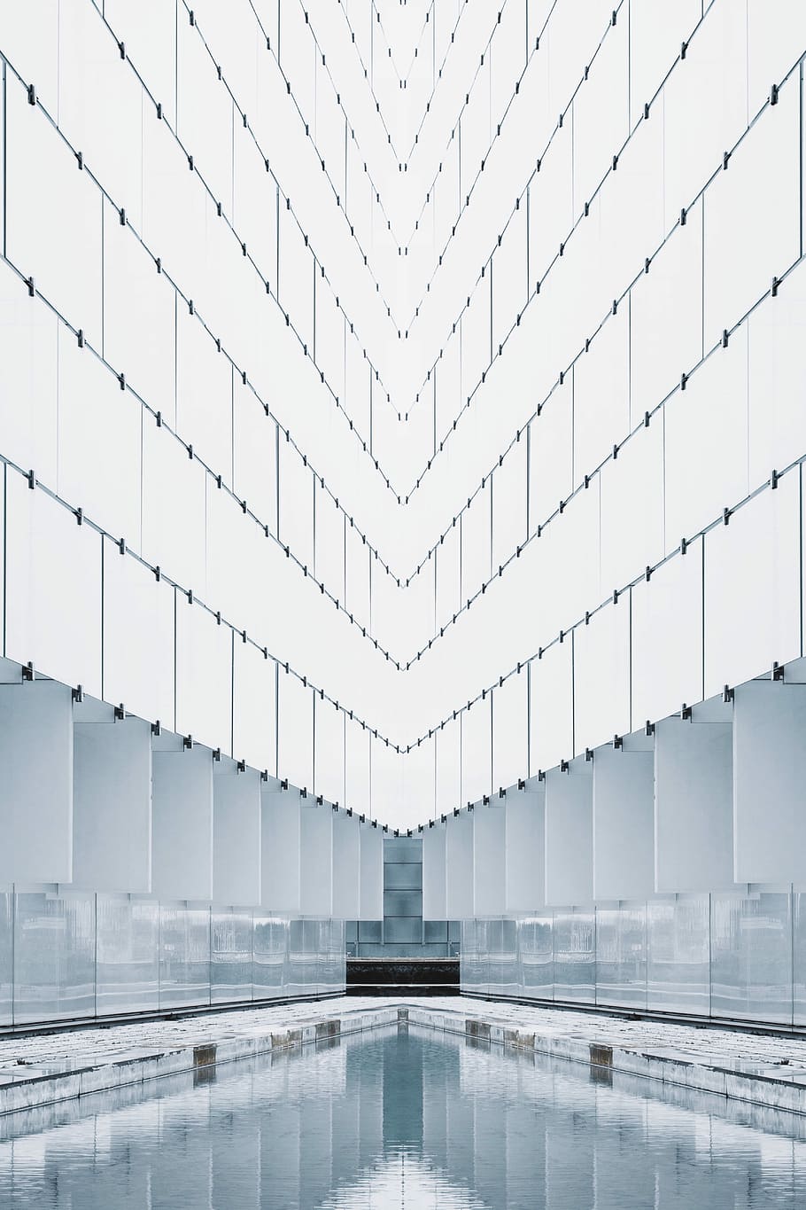 body water inside structure with glass windows, building, architecture HD wallpaper