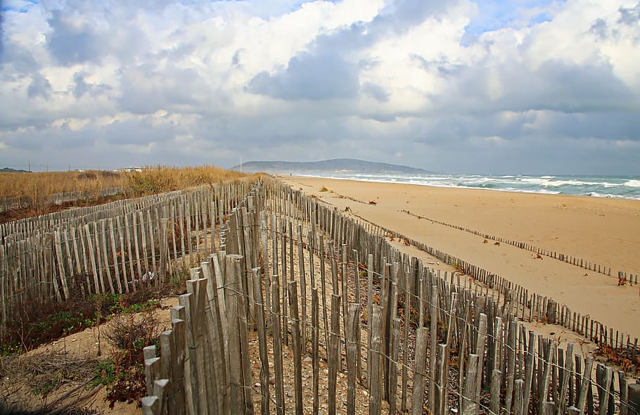 beach, sand, closing, beige, palisade, horizon, sea, cloud - sky HD wallpaper