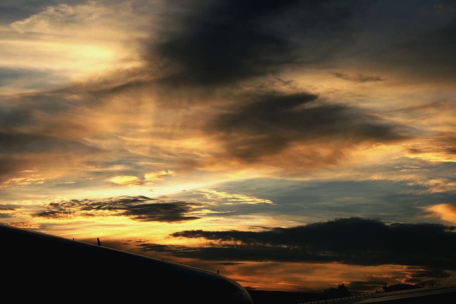 sunset, clouds, pearly, pinks, yellow, gold, soft orange, smudged HD wallpaper