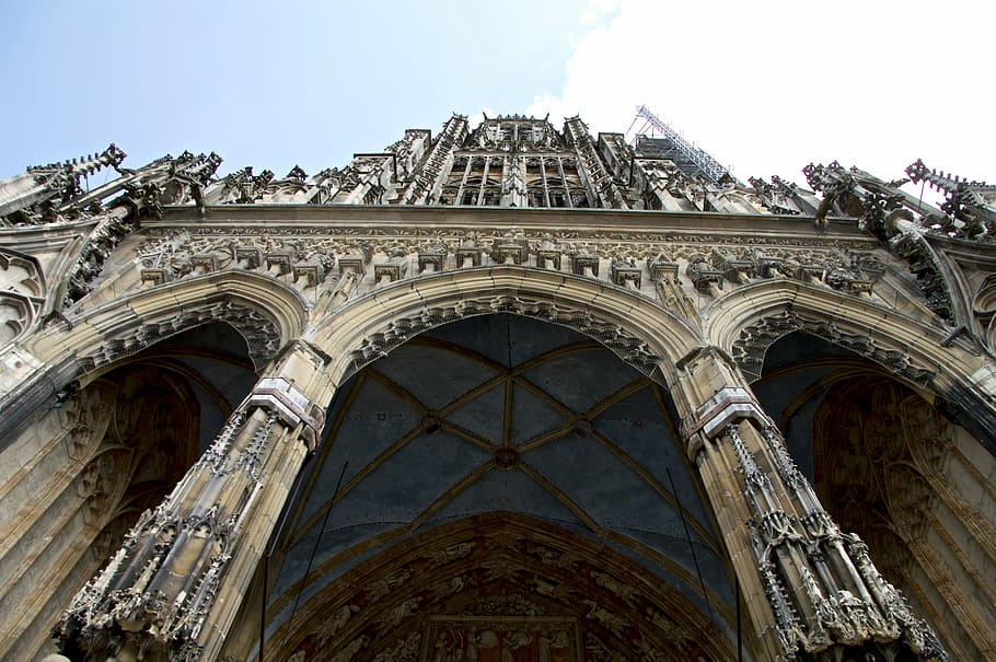 worm-eye view photography of building, ulm cathedral, site, scaffolding