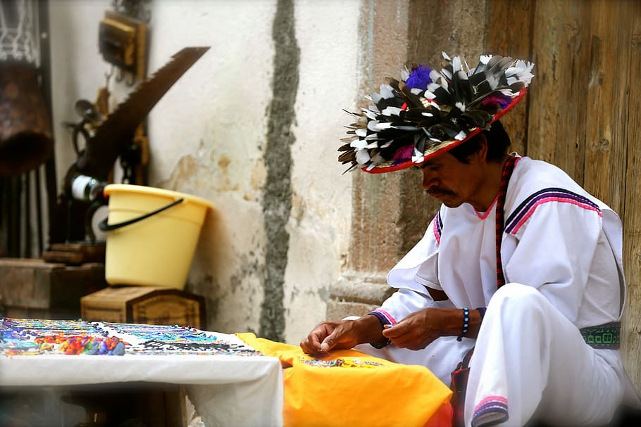 Huicholes, man holding accessories, portrait, culture, travel, HD wallpaper