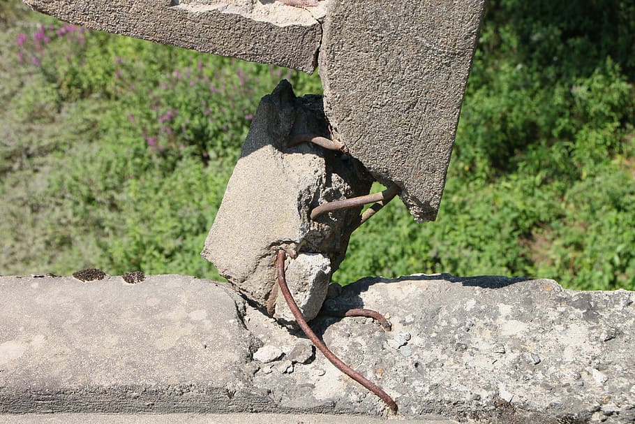 bars, bridge, broken, cement, iron, old, reinforced, rusty HD wallpaper