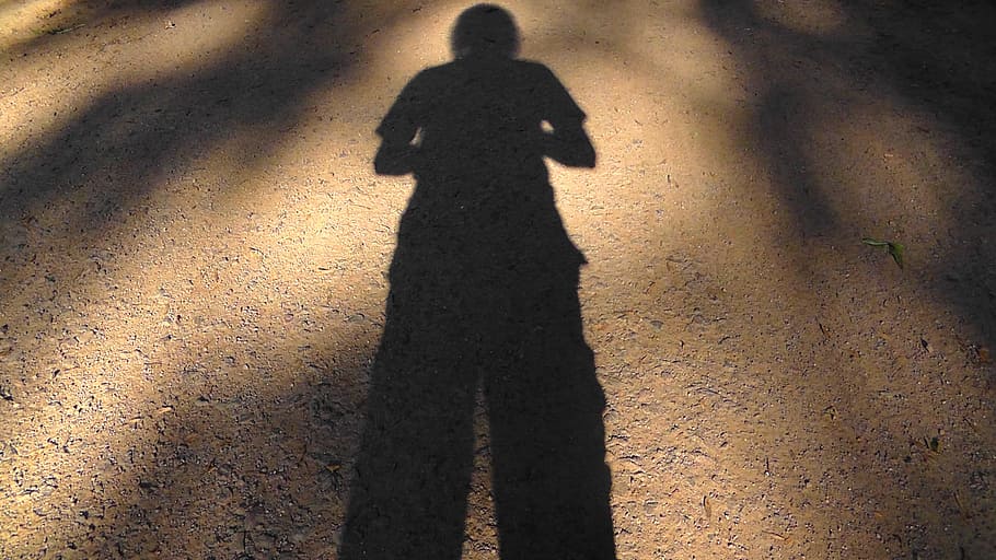 shadow play, light, human, silhouettes, koerpersiluette, sunset HD wallpaper
