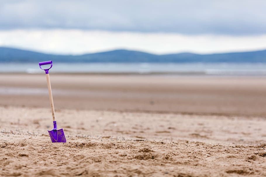 photo of purple shovel on sand, beach, coast, mountains, ocean HD wallpaper