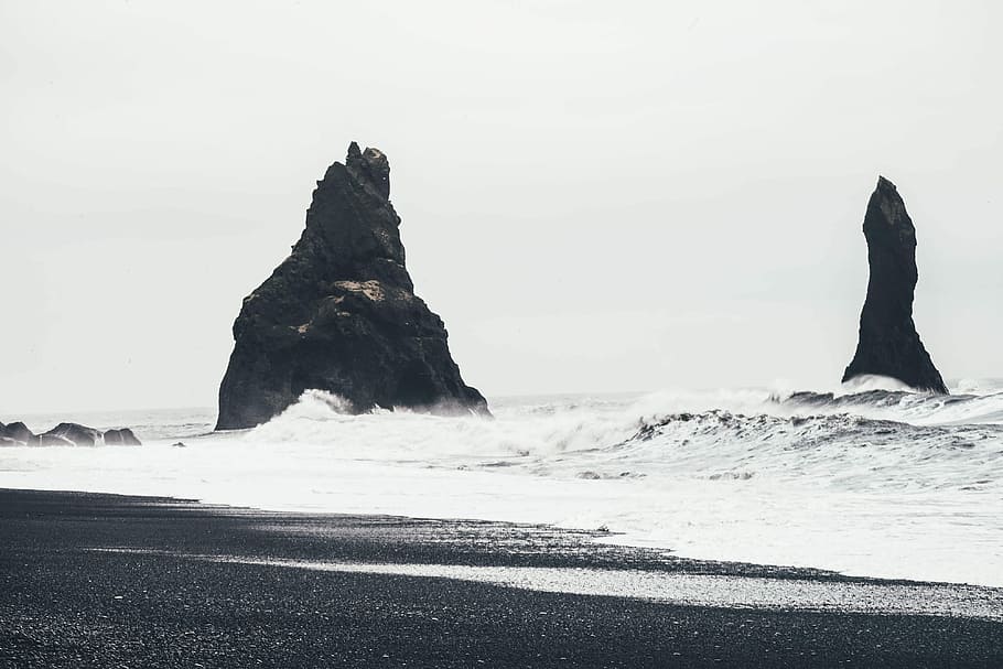 gray scale photography of sea shore with high waves, beach, ocean HD wallpaper