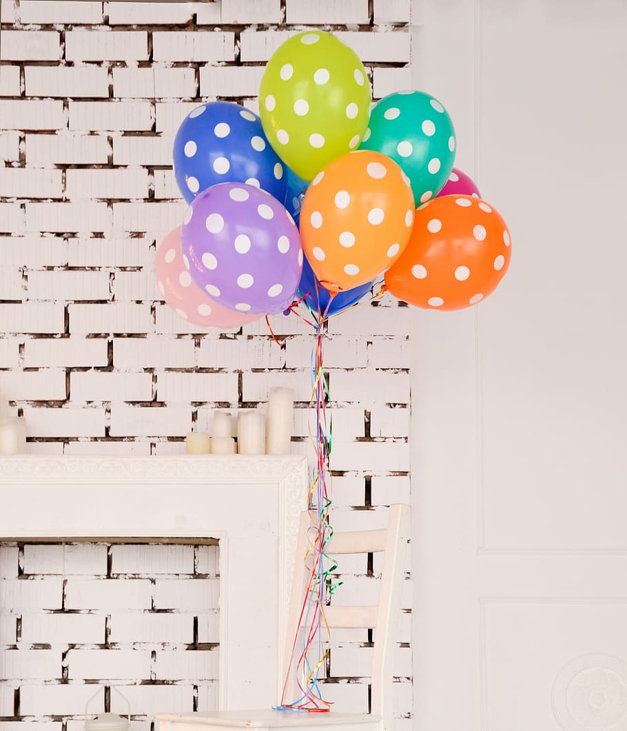 assorted-color polka-dot balloons, multicolored, wall, inside HD wallpaper