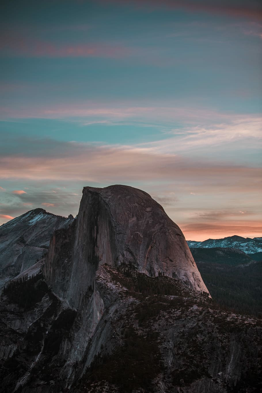 photo of mountain peak, gray and brown mountain during daytime HD wallpaper