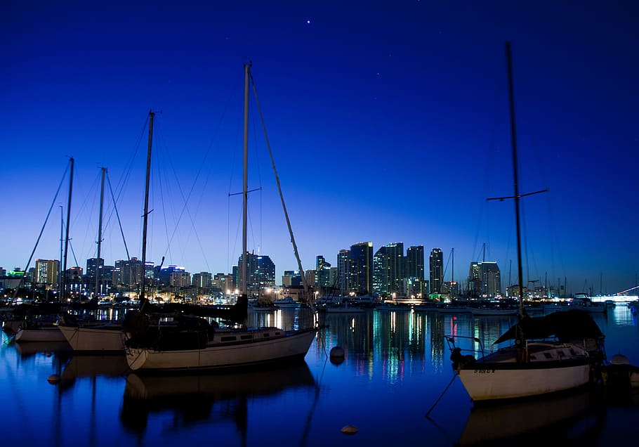 white motorboat on body of water, San Diego Bay, San Diego, California, HD wallpaper